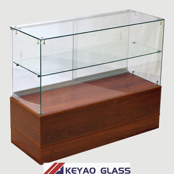 Showcase Glass 